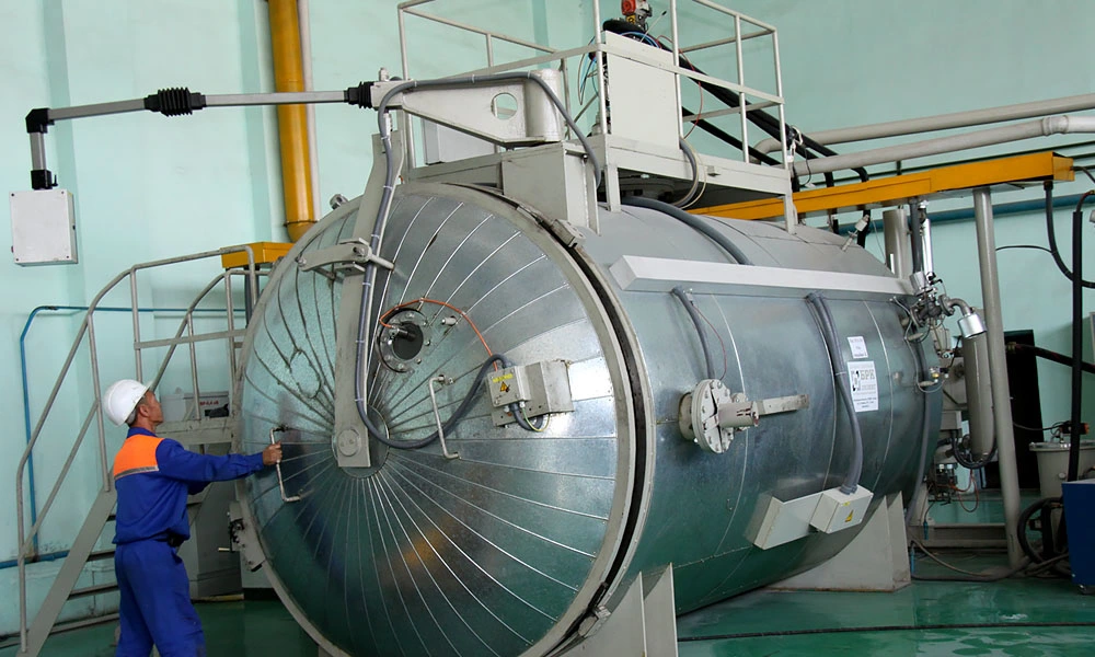Machine de coulée avec les moules pour les isolants électriques comme les transformateurs de type sec 11