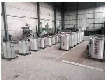 Machine de coulée avec les moules pour les isolants électriques comme les transformateurs de type sec 3