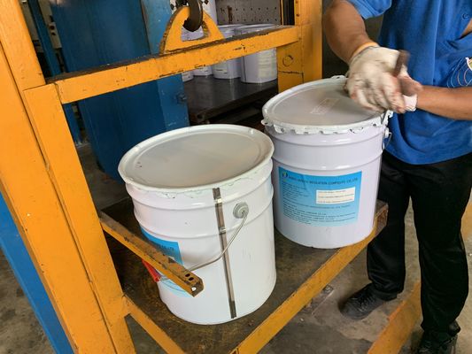 Résine sans couleur de basse viscosité, résine en verre époxy liquide électrique claire