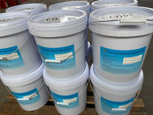 Adjuvant de salaison ignifuge jaune-clair For Electrical Insulators de résine époxyde