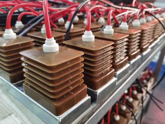 Résine époxy pour transformateur de type sec avec machine de coulée sous vide avec résine époxy et durcisseur pour transformateur